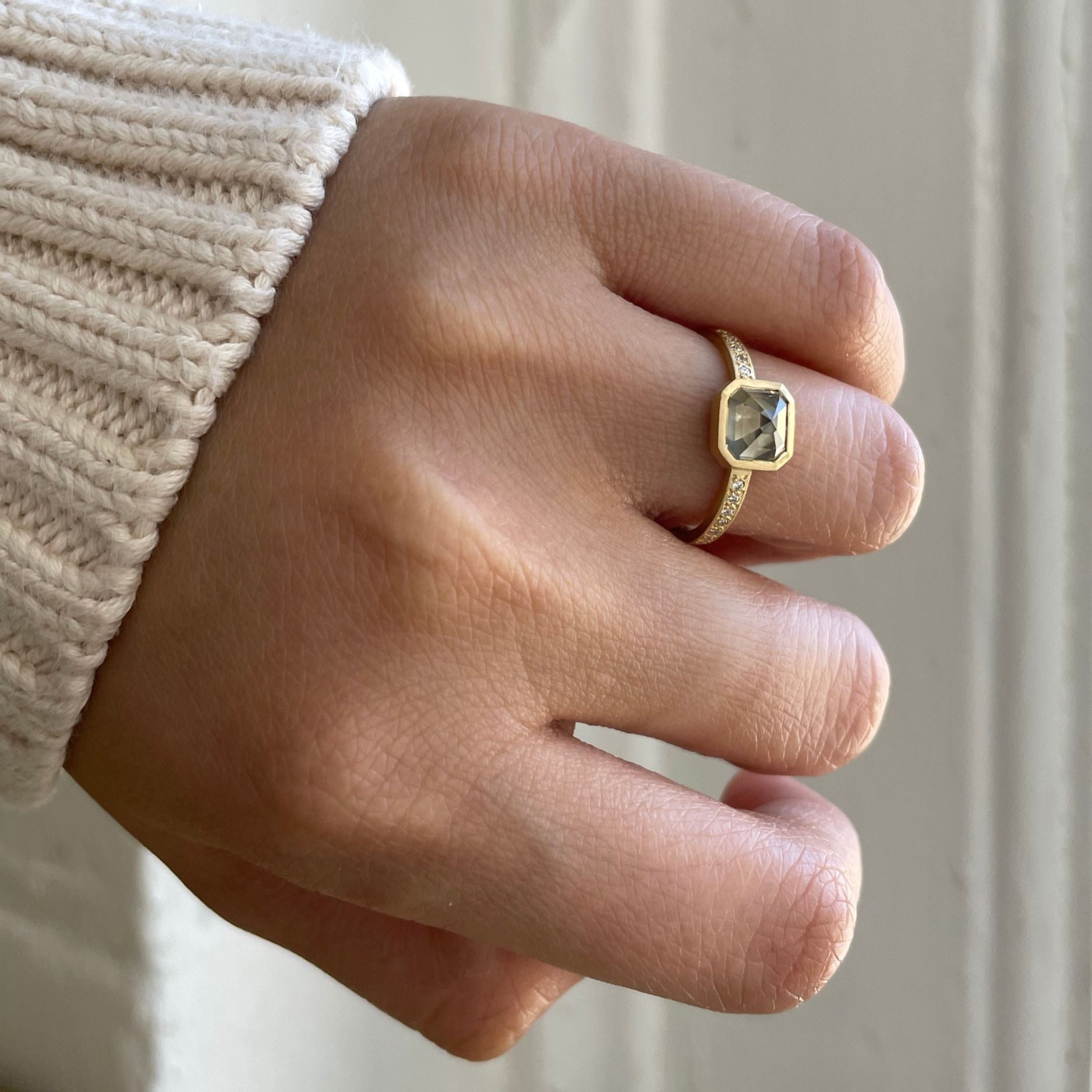 18K Yellow Gold on Model