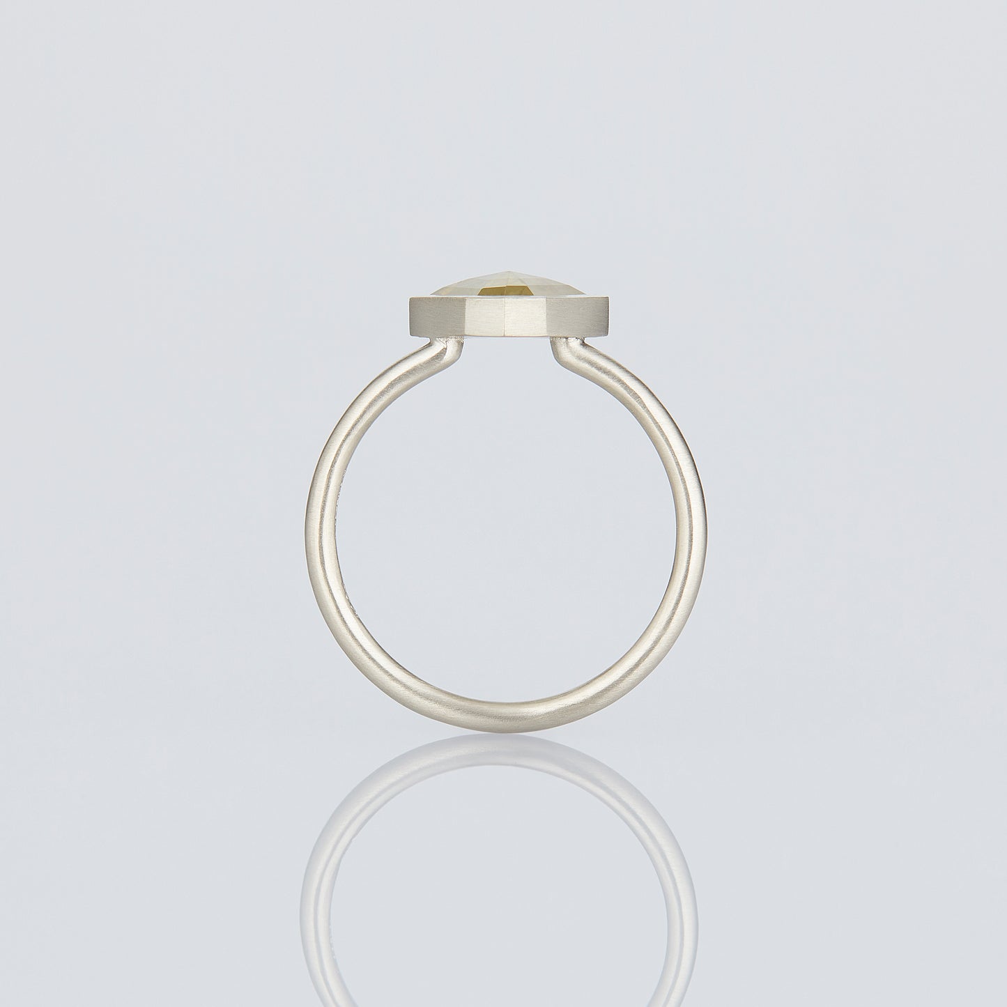 18K White Gold 