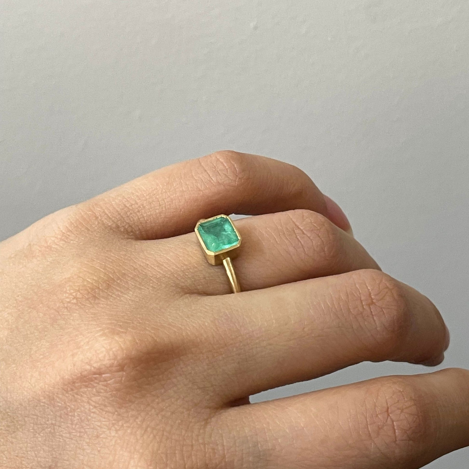 18K Yellow Gold On Model