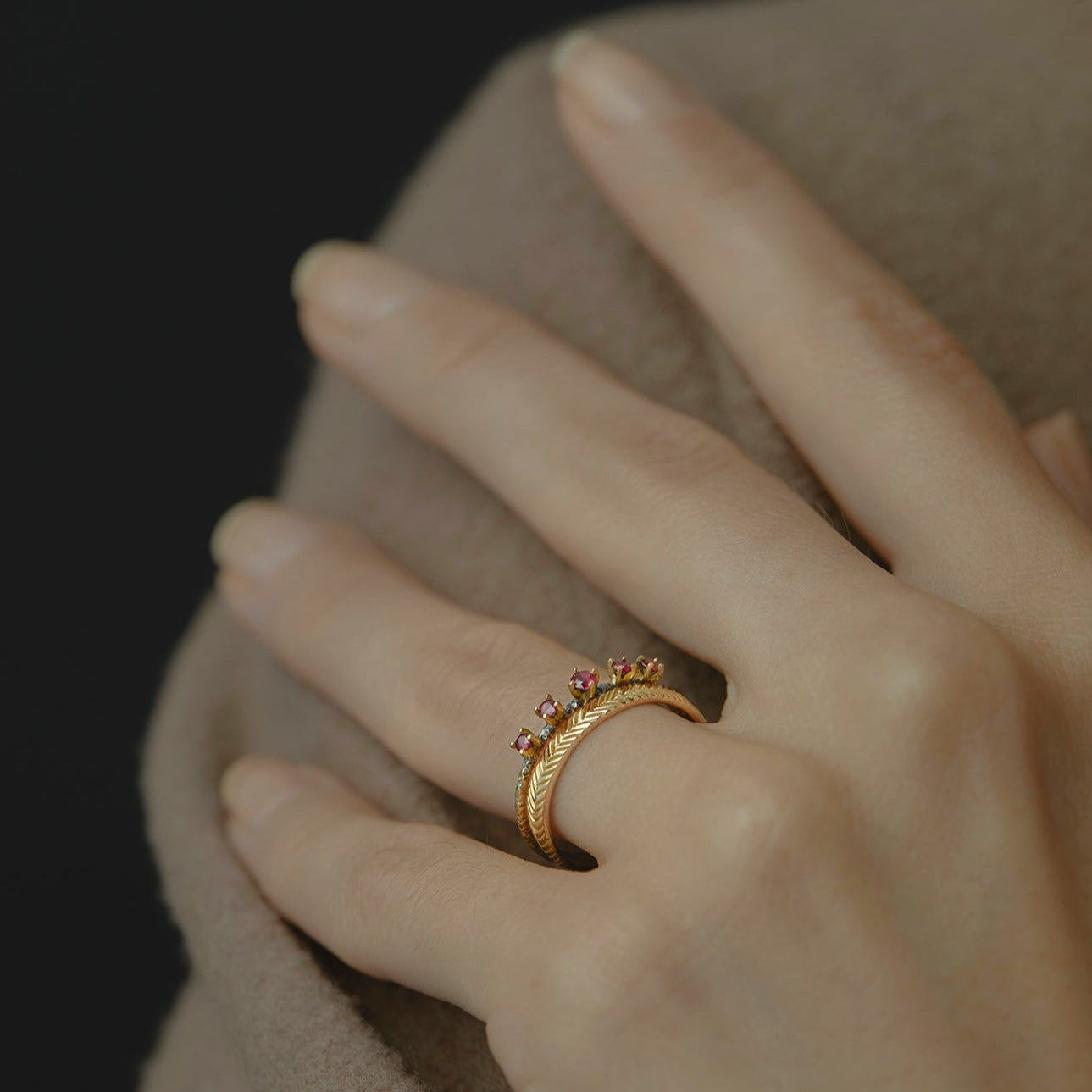 2.45mm Herringbone Band | R7303