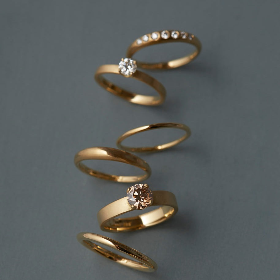 1.4mm Classic Polished Band | R10401