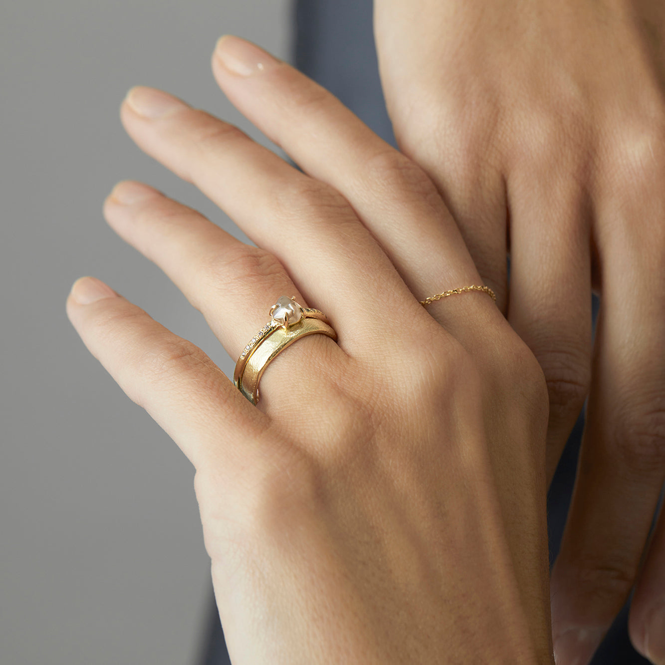 18K Yellow Gold on Model