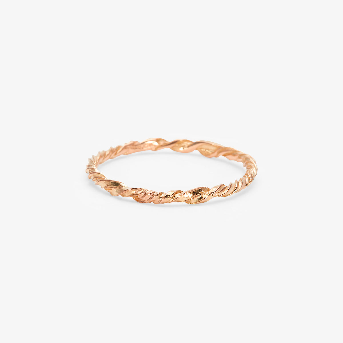 1.6mm Entwined Band | R38001