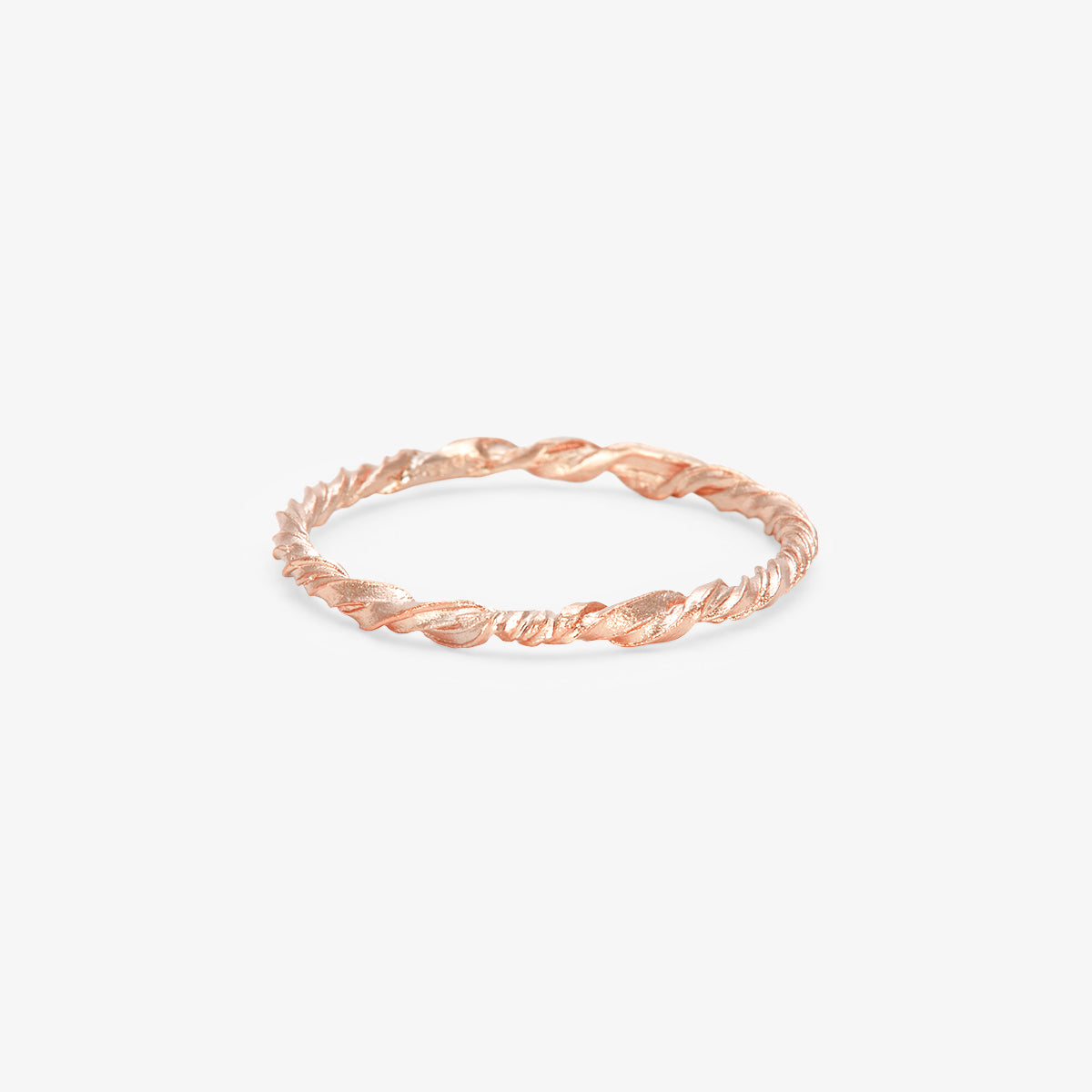 1.6mm Entwined Band | R38001