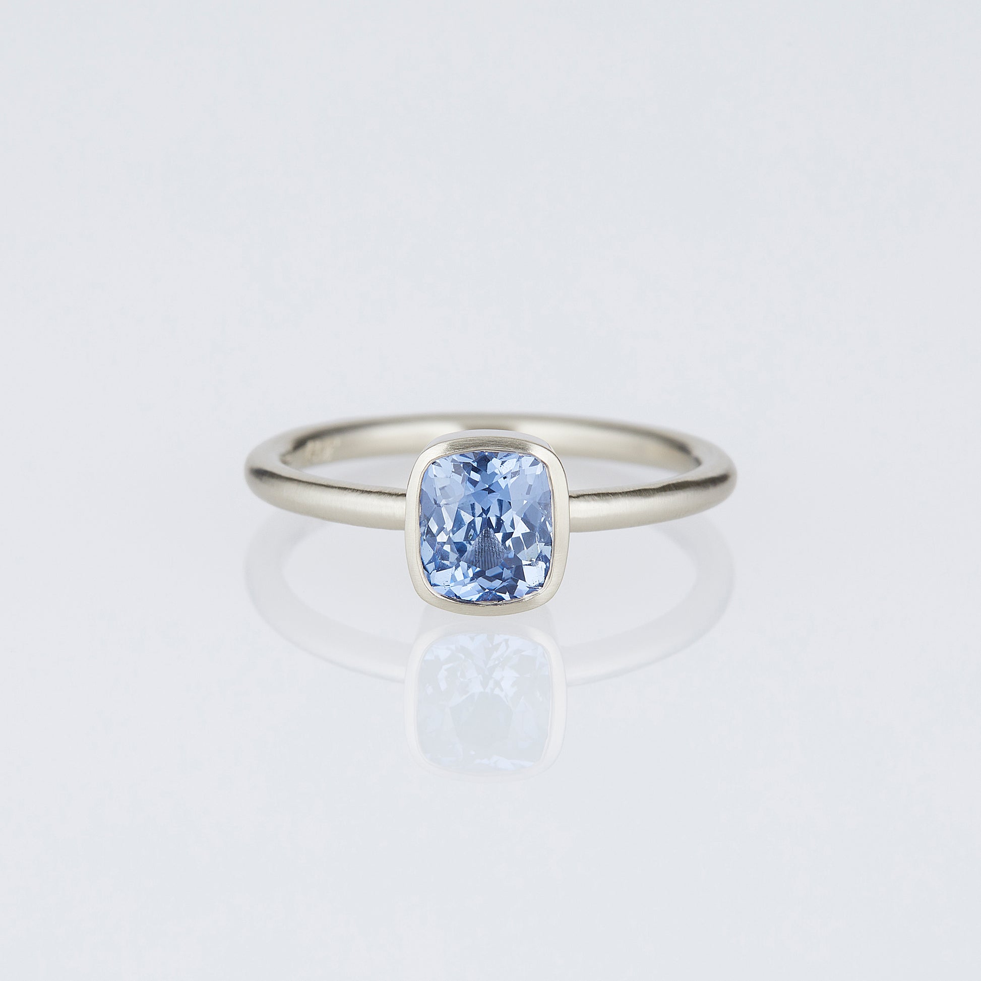 18K White Gold