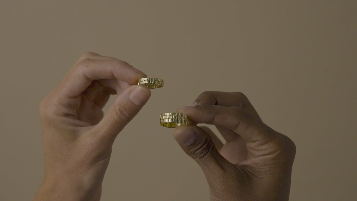 18K Yellow Gold on Model