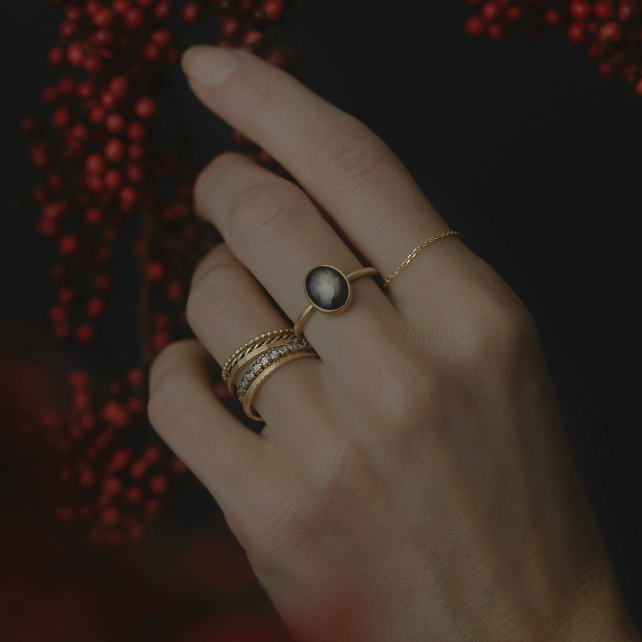 Star Sapphire Glacé Ring | R12001SSBK