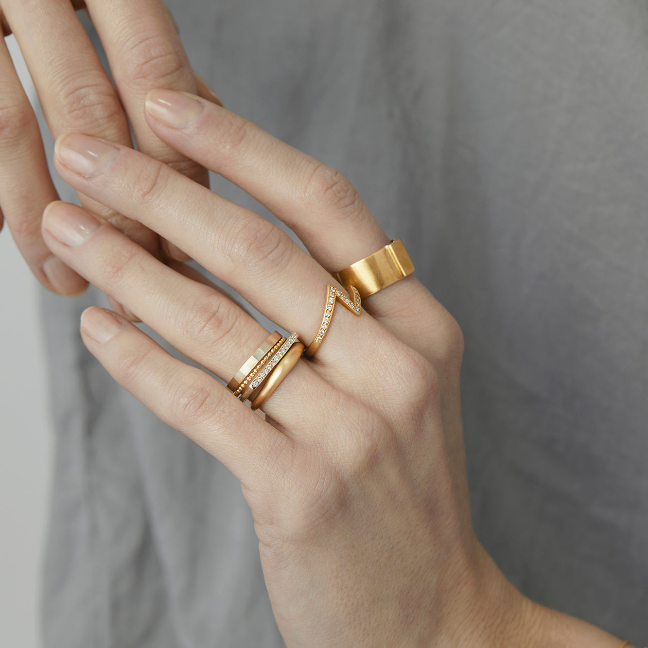 2.4mm Stripe Band | R8702